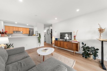 Photo 4 at 312 - 360 E 2nd Street, Lower Lonsdale, North Vancouver