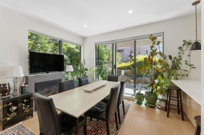 Photo 3 at 101 - 2242 Marine Drive Drive, Dundarave, West Vancouver