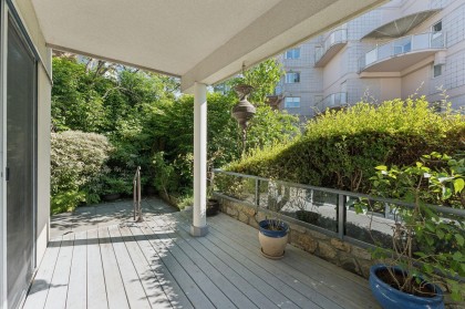 Photo 9 at 101 - 2242 Marine Drive Drive, Dundarave, West Vancouver