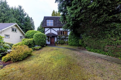 Photo 2 at 292 E St. James Road, Upper Lonsdale, North Vancouver