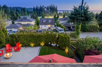Photo 3 at 1075 Esplanade Avenue, Ambleside, West Vancouver