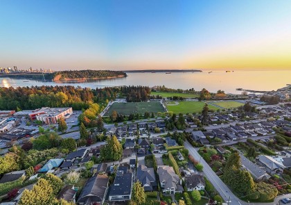 Photo 32 at 1075 Esplanade Avenue, Ambleside, West Vancouver