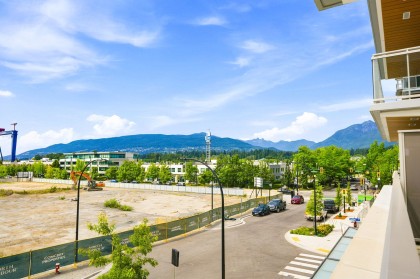 Photo 17 at 301 - 785 Harbour Way, Harbourside, North Vancouver