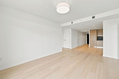 Photo 12 at 301 - 785 Harbour Way, Harbourside, North Vancouver
