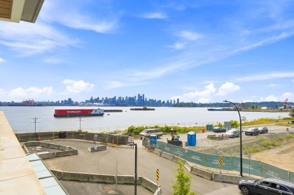 Photo 3 at 301 - 785 Harbour Way, Harbourside, North Vancouver