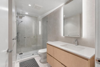 Photo 13 at 305 - 1500 Fern Street, Lynnmour, North Vancouver