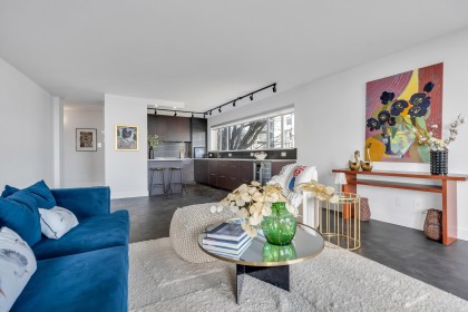 Photo 13 at 101 - 2135 Argyle Avenue, Dundarave, West Vancouver