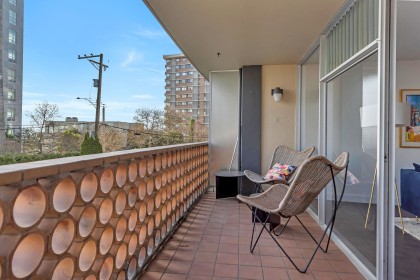 Photo 22 at 101 - 2135 Argyle Avenue, Dundarave, West Vancouver