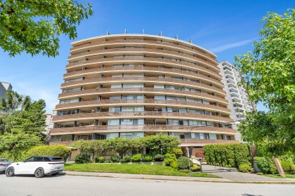 Photo 1 at 101 - 2135 Argyle Avenue, Dundarave, West Vancouver