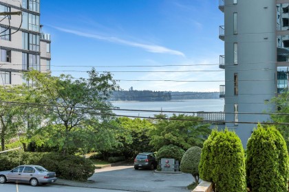 Photo 24 at 101 - 2135 Argyle Avenue, Dundarave, West Vancouver