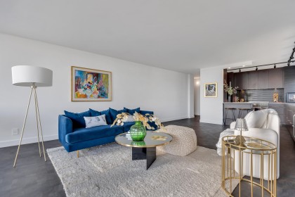 Photo 14 at 101 - 2135 Argyle Avenue, Dundarave, West Vancouver