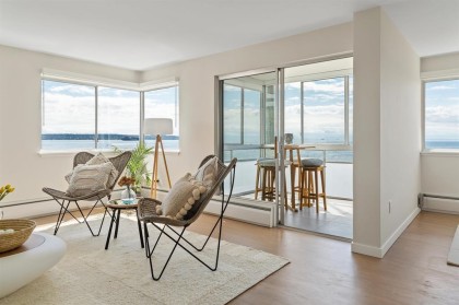 Photo 7 at 102 - 2246 Bellevue Avenue, Dundarave, West Vancouver