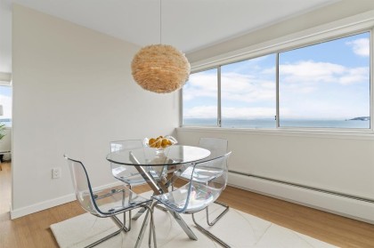 Photo 10 at 102 - 2246 Bellevue Avenue, Dundarave, West Vancouver