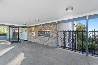 Photo 4 at 102 - 2246 Bellevue Avenue, Dundarave, West Vancouver