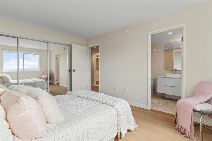 Photo 21 at 102 - 2246 Bellevue Avenue, Dundarave, West Vancouver