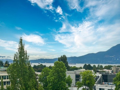 Photo 17 at 701 - 2288 Pine Street, Fairview VW, Vancouver West