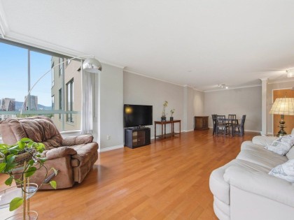 Photo 8 at 701 - 2288 Pine Street, Fairview VW, Vancouver West