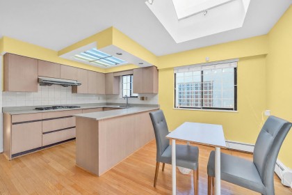 Photo 11 at 137 W Woodstock Avenue, Cambie, Vancouver West