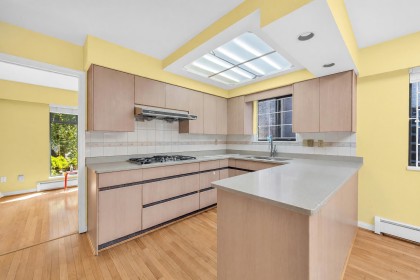 Photo 8 at 137 W Woodstock Avenue, Cambie, Vancouver West
