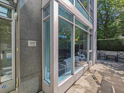 Photo 2 at 1211 W Cordova Street, Coal Harbour, Vancouver West