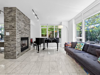 Photo 3 at 1211 W Cordova Street, Coal Harbour, Vancouver West