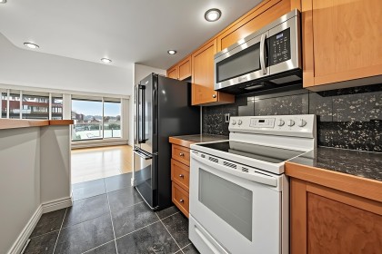 Photo 7 at 205 - 1600 Howe Street, Yaletown, Vancouver West