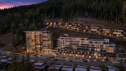 Photo 1 at 403 - 3963 Uplands Way, Cypress Park Estates, West Vancouver