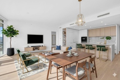 Photo 5 at 403 - 3963 Uplands Way, Cypress Park Estates, West Vancouver