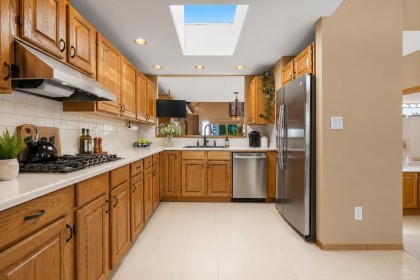 Photo 13 at 2379 Marine Drive, Dundarave, West Vancouver