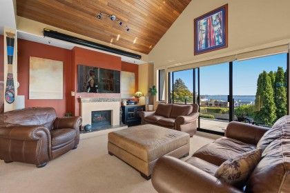 Photo 15 at 2379 Marine Drive, Dundarave, West Vancouver