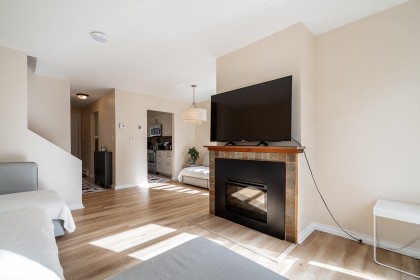 Photo 6 at 42 - 900 W 17th Street, Mosquito Creek, North Vancouver