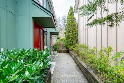Photo 4 at 42 - 900 W 17th Street, Mosquito Creek, North Vancouver