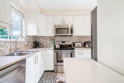 Photo 8 at 42 - 900 W 17th Street, Mosquito Creek, North Vancouver