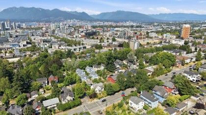Photo 8 at 53 W 12th Avenue, Mount Pleasant VW, Vancouver West