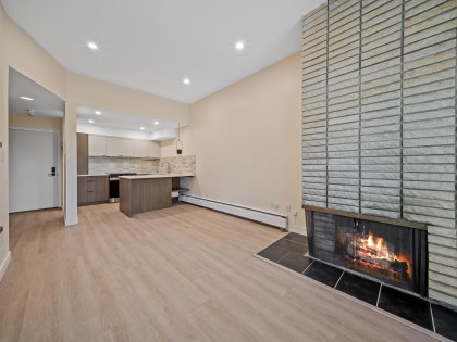 Photo 6 at 402 - 2211 W 2nd Avenue, Kitsilano, Vancouver West