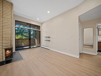 Photo 3 at 402 - 2211 W 2nd Avenue, Kitsilano, Vancouver West
