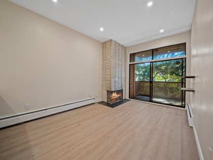 Photo 5 at 402 - 2211 W 2nd Avenue, Kitsilano, Vancouver West
