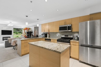 Photo 19 at 204 - 2832 Capilano Road, Capilano NV, North Vancouver