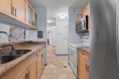 Photo 12 at 106 - 1147 Nelson Street, West End VW, Vancouver West