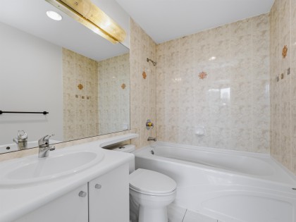 Photo 19 at 2304 - 1239 W Georgia Street, Coal Harbour, Vancouver West