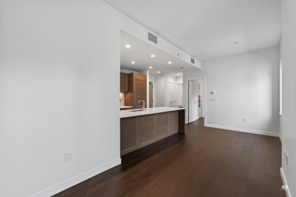 Photo 5 at 401 - 5681 Birney Avenue, University VW, Vancouver West