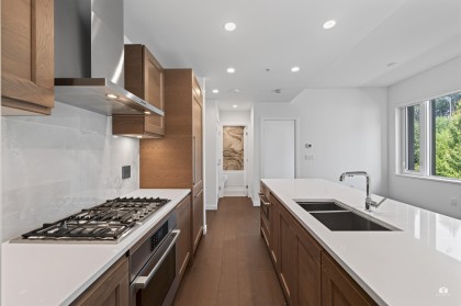 Photo 9 at 401 - 5681 Birney Avenue, University VW, Vancouver West
