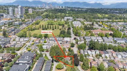 Photo 3 at 7957 Columbia Street, Marpole, Vancouver West