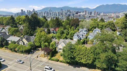 Photo 6 at 93 W 12th Avenue, Mount Pleasant VW, Vancouver West