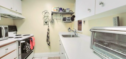 Photo 7 at 208 - 811 Helmcken Street, Downtown VW, Vancouver West