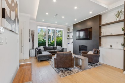 Photo 3 at 609 E 4th Street, Queensbury, North Vancouver