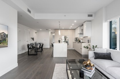Photo 9 at 302 - 488 W 58th Avenue, South Cambie, Vancouver West