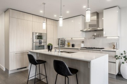 Photo 10 at 302 - 488 W 58th Avenue, South Cambie, Vancouver West