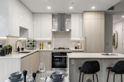 Photo 14 at 302 - 488 W 58th Avenue, South Cambie, Vancouver West