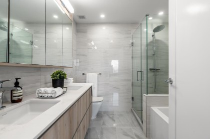 Photo 18 at 302 - 488 W 58th Avenue, South Cambie, Vancouver West